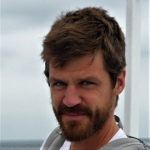 Mitarbeiter von faktorgruen Landschaftsarchitekten in Freiburg. Als Projektleiter ist er schwerpunktmäßig für Entwicklungskonzepte der Grün- und Freiflächen sowie der Klimaanpassung zuständig.